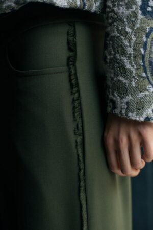 PANTALONE UOMO LANA PROFILO SFRANGIATO – MILITARY GREEN
