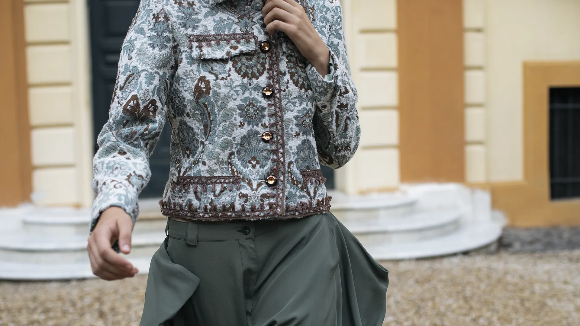 FW2627_02